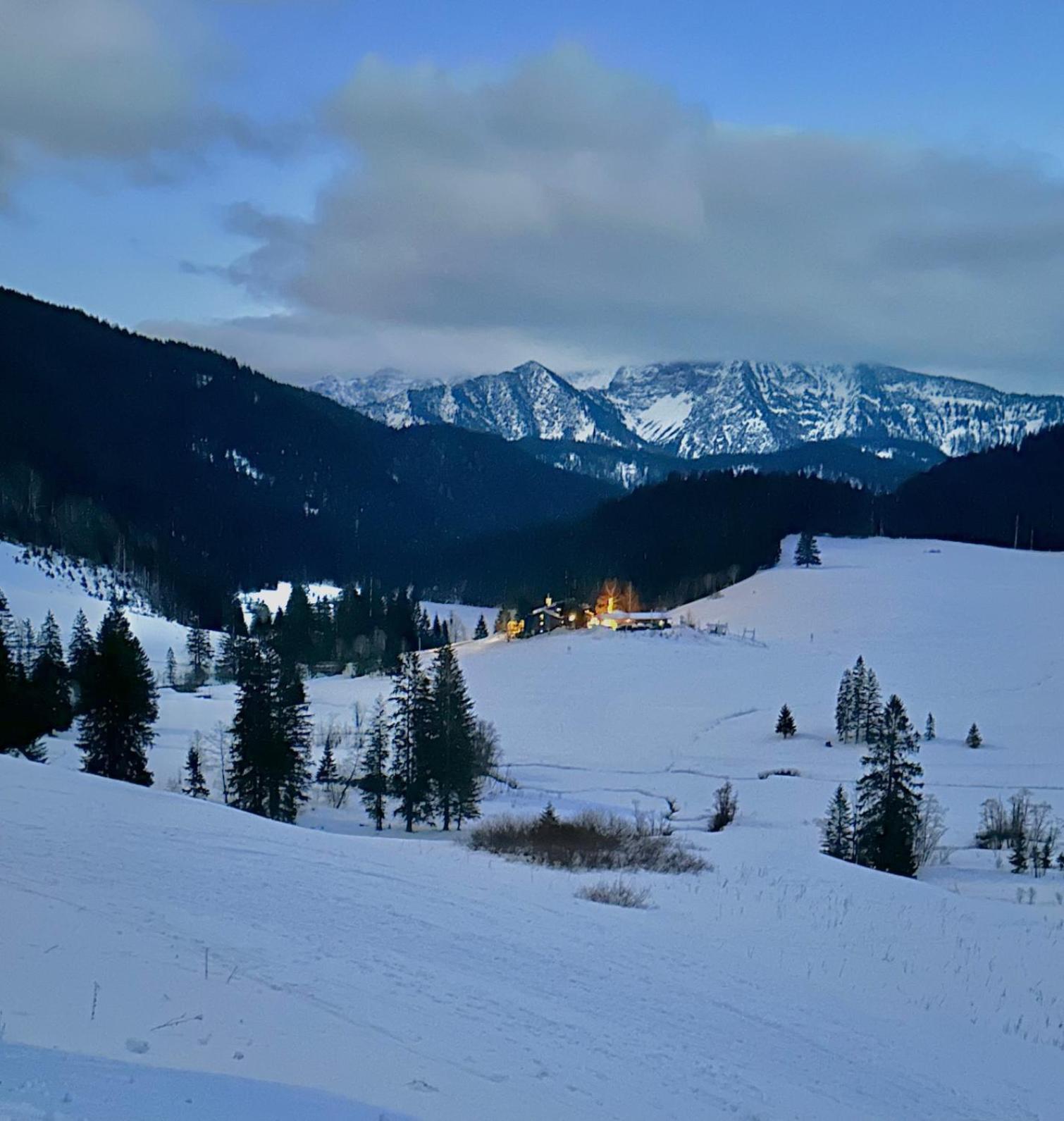 Alpenoase Schliersee - Grosse Suite Mit Sauna Oder Gemuetliche Studio Appartements ภายนอก รูปภาพ