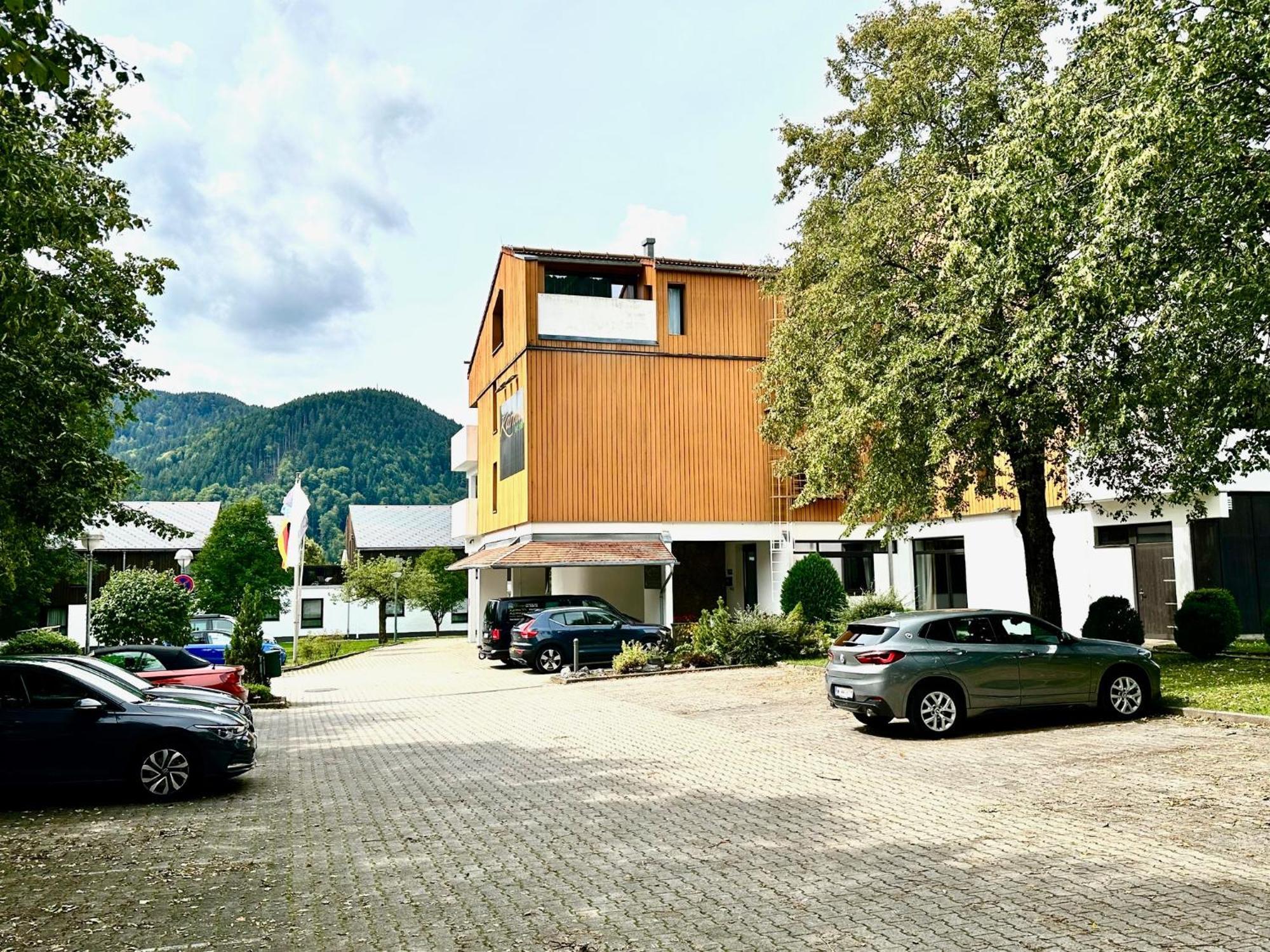 Alpenoase Schliersee - Grosse Suite Mit Sauna Oder Gemuetliche Studio Appartements ภายนอก รูปภาพ